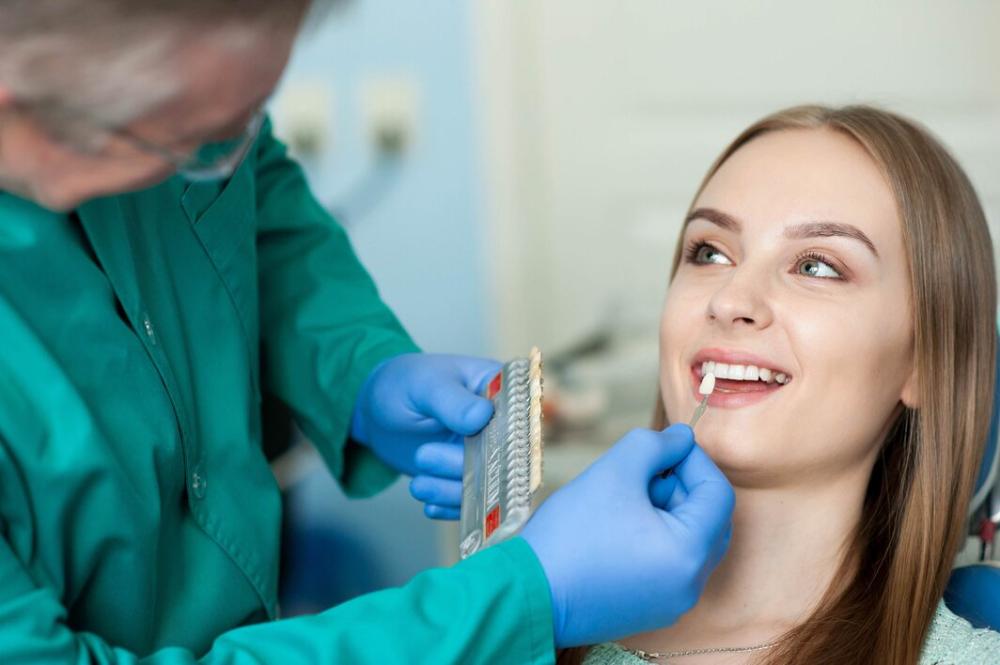 Phoenix woman getting her teeth whitened